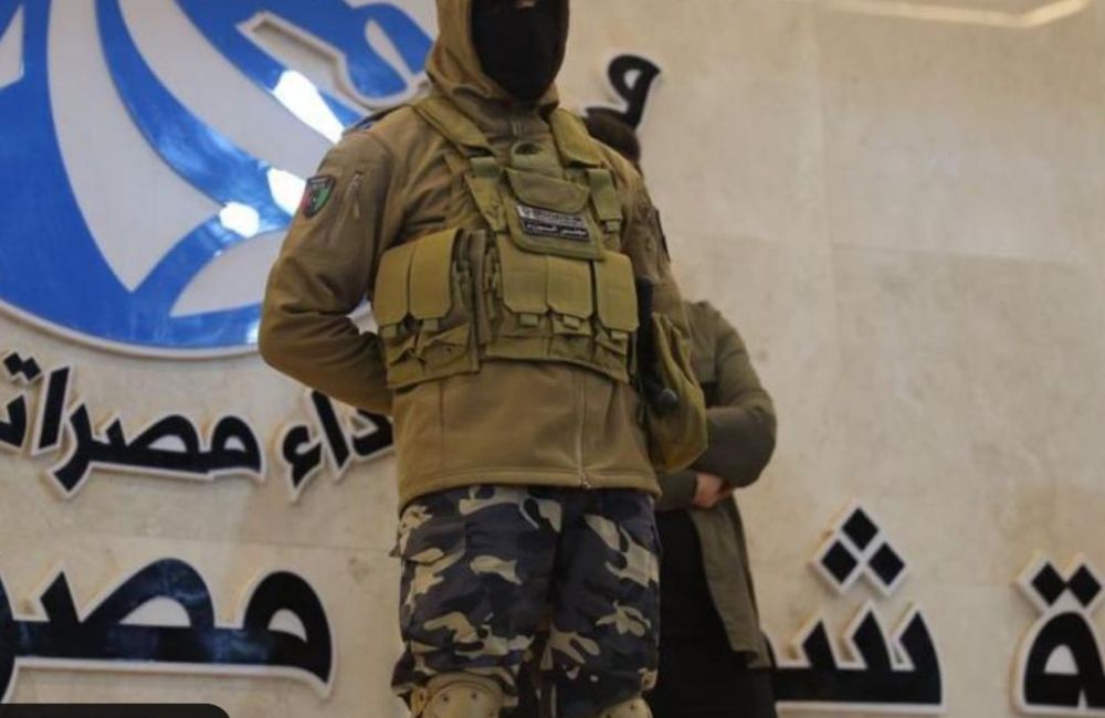 fb46d002 b781 43d4 8c7e ba2842e7b8b5 ad51b389