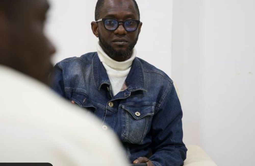 d02f870e 42a4 4950 a86c 9d4c726a1715 d2926250