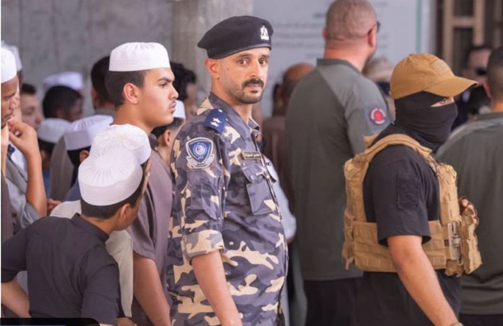 قوة التدخل والسيطرة، تختتم بالتعاون مع الأجهزة الأمنية، خطة تأمين زيارة دولة رئيس حكومة الوحدة الوطنية والوفد الوزاري المرافق له إلى بلدية زليتن ،،بعد إنعقاد إجتماع مجلس الوزراء العادي الرابع لسنة 2026م . #مكتب_العلاقات_والتعاون #قوة_التدخل_والسيطرة 11 749286081 1586859249698031 6284616094546717701 n 1 1557f809