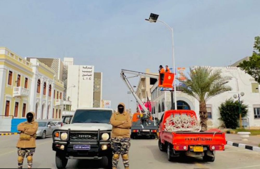 قوة التدخل والسيطرة تأمن أعمال شركة الأشغال العامة أثناء تركيب رايات الدولة 7 29a8245d a11b 4f7c ab73 6c4f9aa0a809 220e15f9