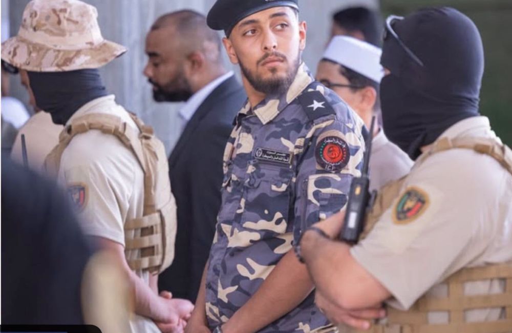 قوة التدخل والسيطرة، تختتم بالتعاون مع الأجهزة الأمنية، خطة تأمين زيارة دولة رئيس حكومة الوحدة الوطنية والوفد الوزاري المرافق له إلى بلدية زليتن ،،بعد إنعقاد إجتماع مجلس الوزراء العادي الرابع لسنة 2026م . #مكتب_العلاقات_والتعاون #قوة_التدخل_والسيطرة 20 749198136 2752439358485298 1413598750014221821 n 1 387d10e5