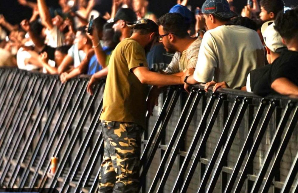 قوة التدخل والسيطرة تشارك مع باقي الأجهزة الأمنية بمدينة مصراتة ضمن الخطة الأمنية لتأمين فعاليات مهرجان العرعار الدولي. #قوة_التدخل_والسيطرة #مكتب_العلاقات_والتعاون 21 9996 3bd71ef6