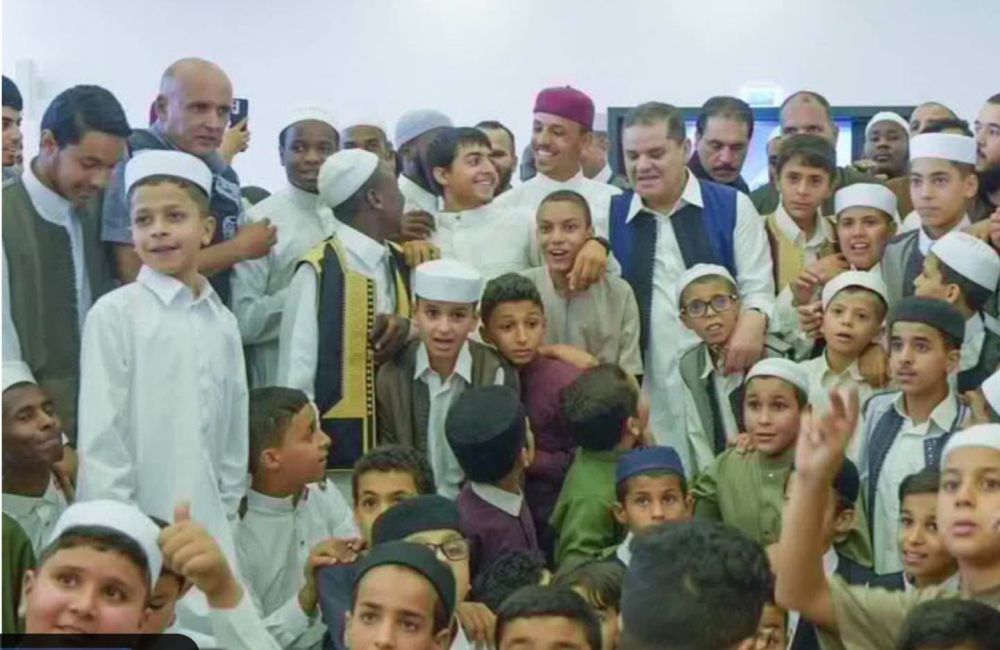 قوة التدخل والسيطرة، تختتم بالتعاون مع الأجهزة الأمنية، خطة تأمين زيارة دولة رئيس حكومة الوحدة الوطنية والوفد الوزاري المرافق له إلى بلدية زليتن ،،بعد إنعقاد إجتماع مجلس الوزراء العادي الرابع لسنة 2026م . #مكتب_العلاقات_والتعاون #قوة_التدخل_والسيطرة 25 751303465 1508982487077054 8142125454031610998 n 2 8eb8b773