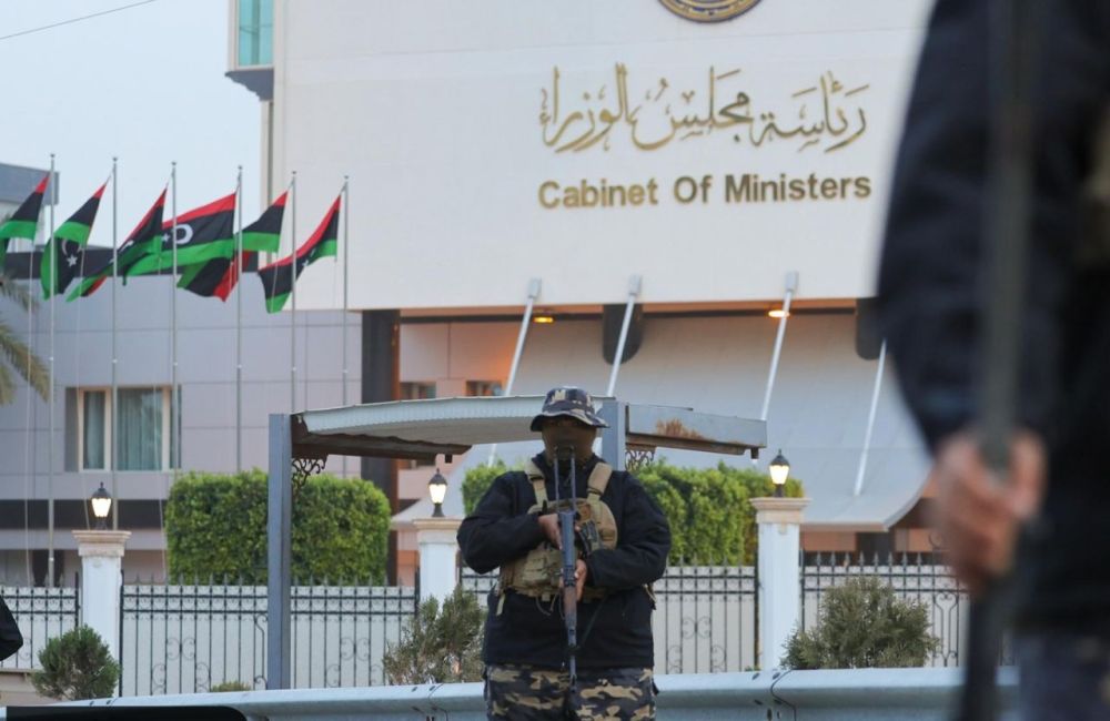 تستمر قوة التدخل والسيطرة بالتعاون مع بعض المكونات الأمنيه بتأمين بعض المؤسسات السيادية وبعض الشوارع الرئيسية بالعاصمة طرابلس، ضمن مهامها الميدانية للحفاظ على الأمن والإستقرار. 1 98fb2c55 ea7a 4c04 a3f0 0ae821a42b23 ee627b41